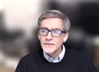 pendant sa conférence sur l'IRM tenseur de diffusion